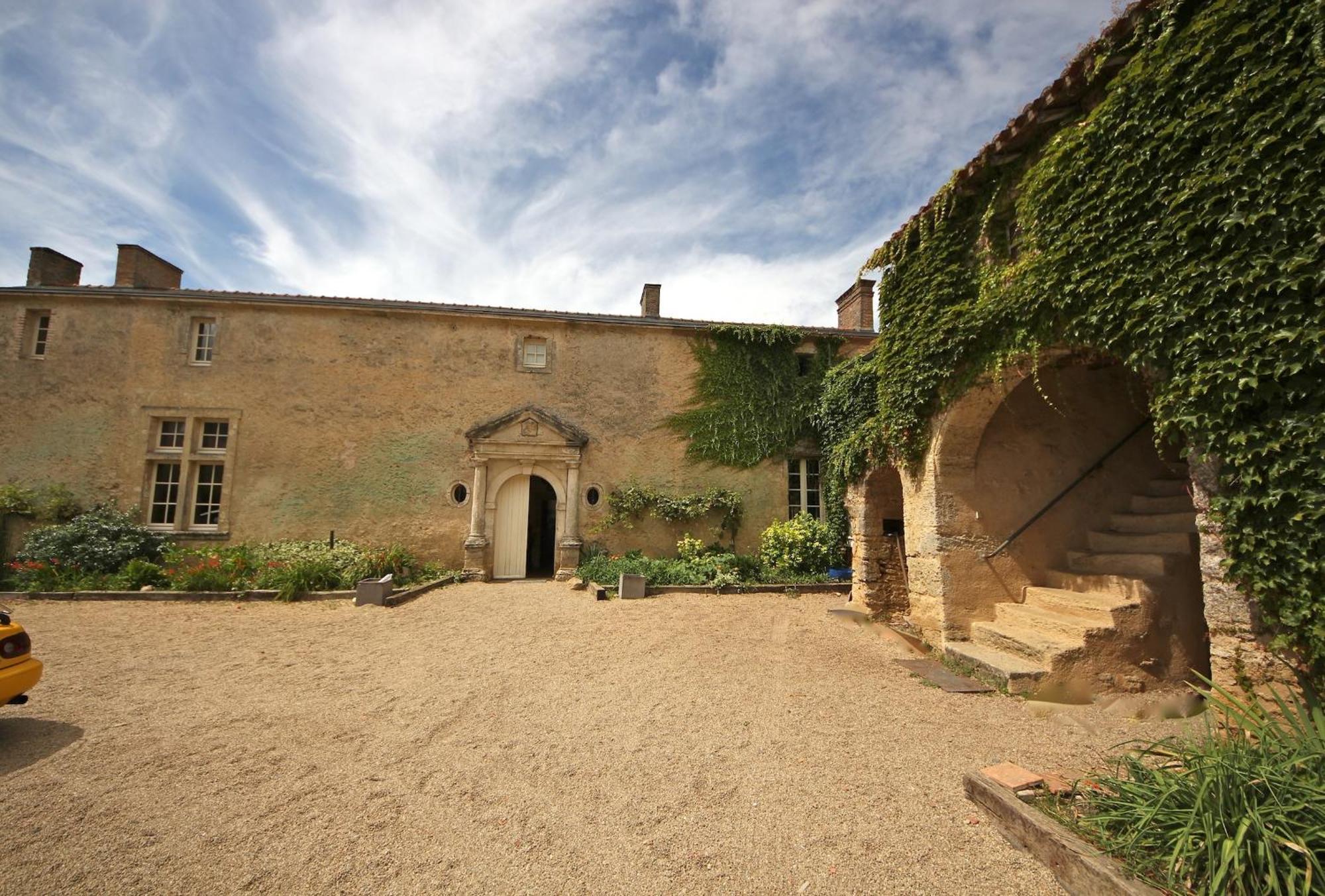 Le Manoir De Gatines Bed & Breakfast Tigné Exterior foto